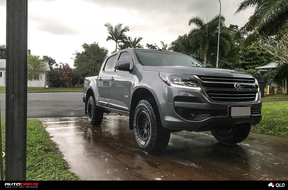 HOLDEN COLORADO VECTOR MATTE BLACK